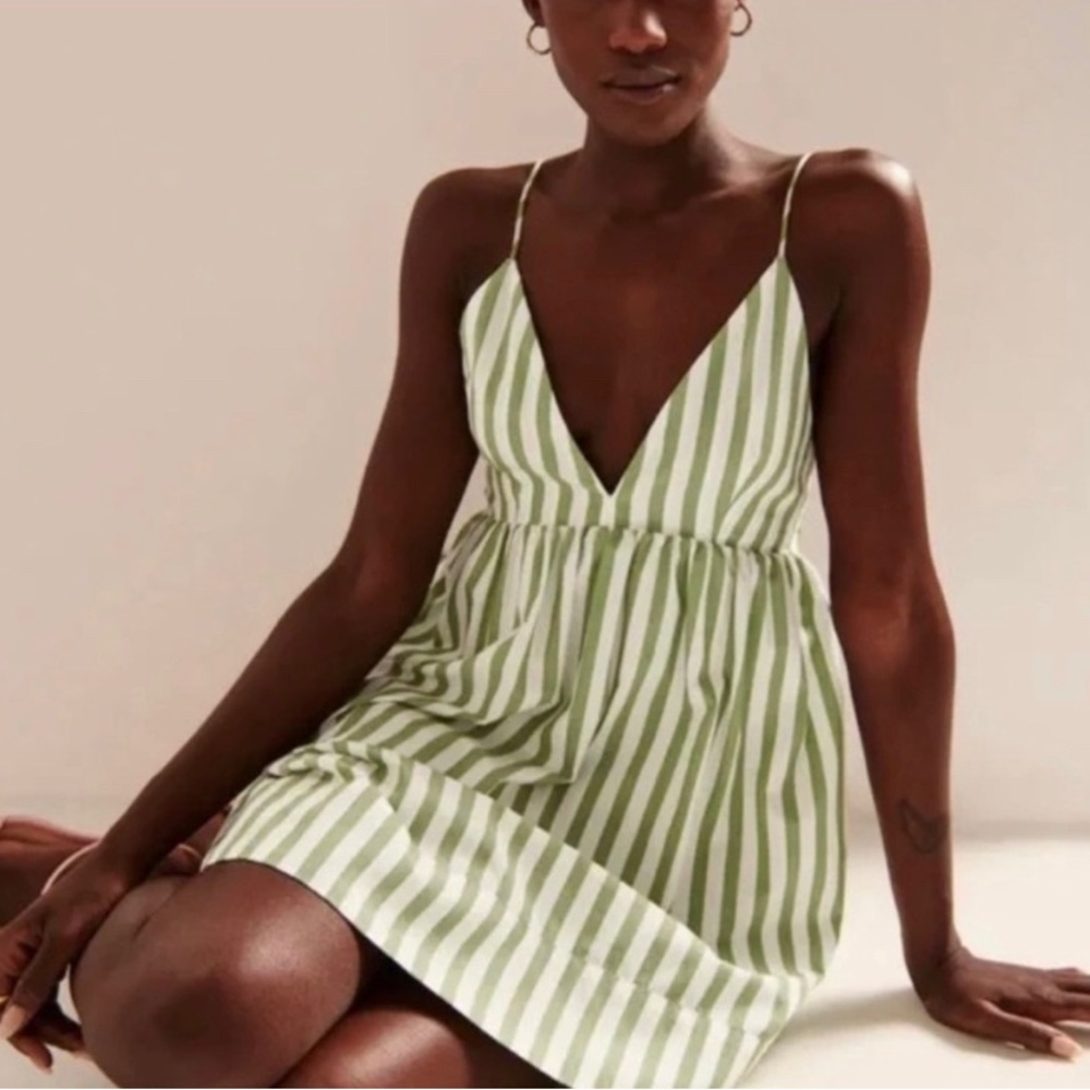 Abercrombie & Fitch Green and White Sundress
